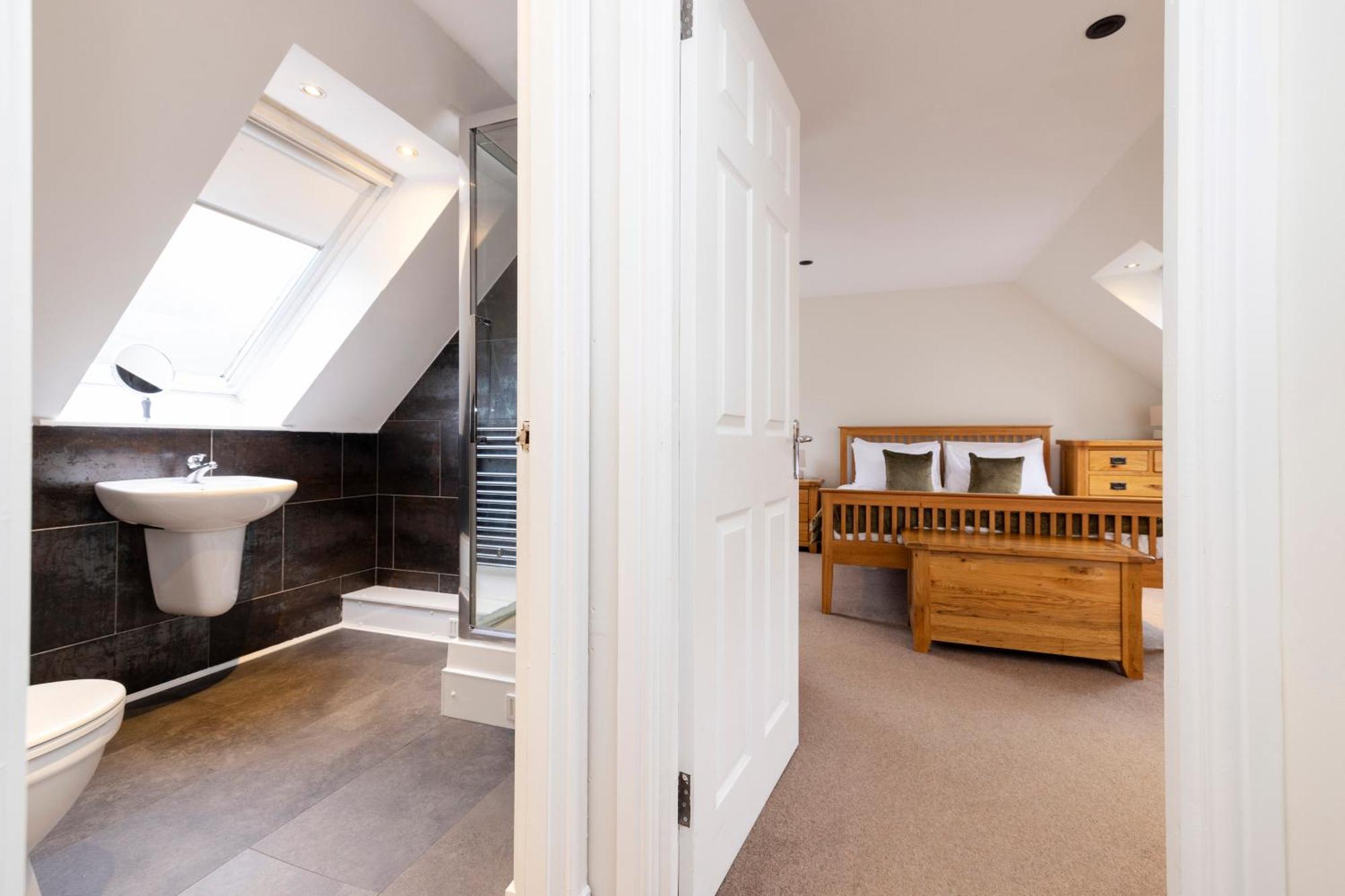 Altido Dewar Apartment